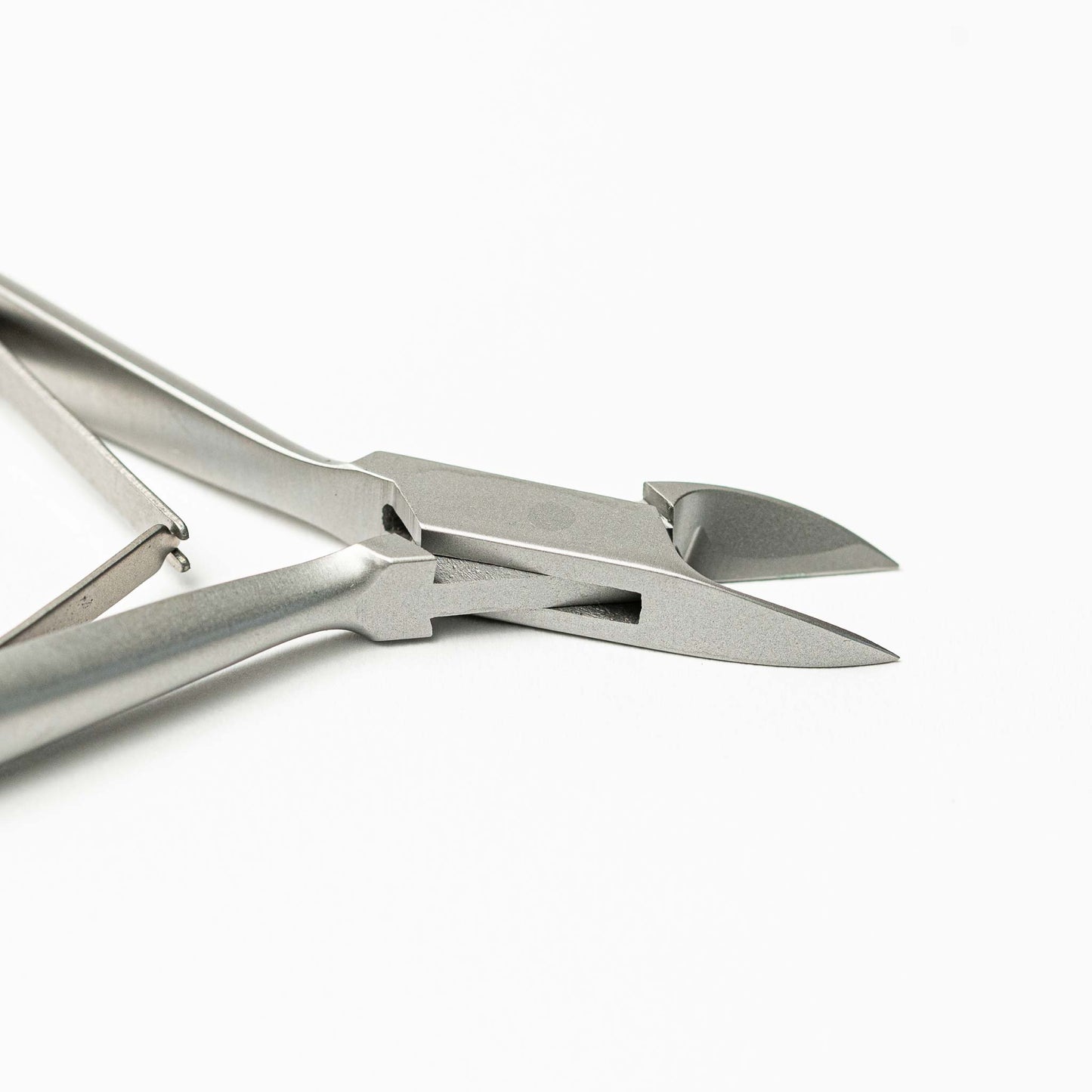 11.5 cm Podiatry Moderate Nail Nippers (15 mm Straight Cut) 6-26RD Jaw Profile