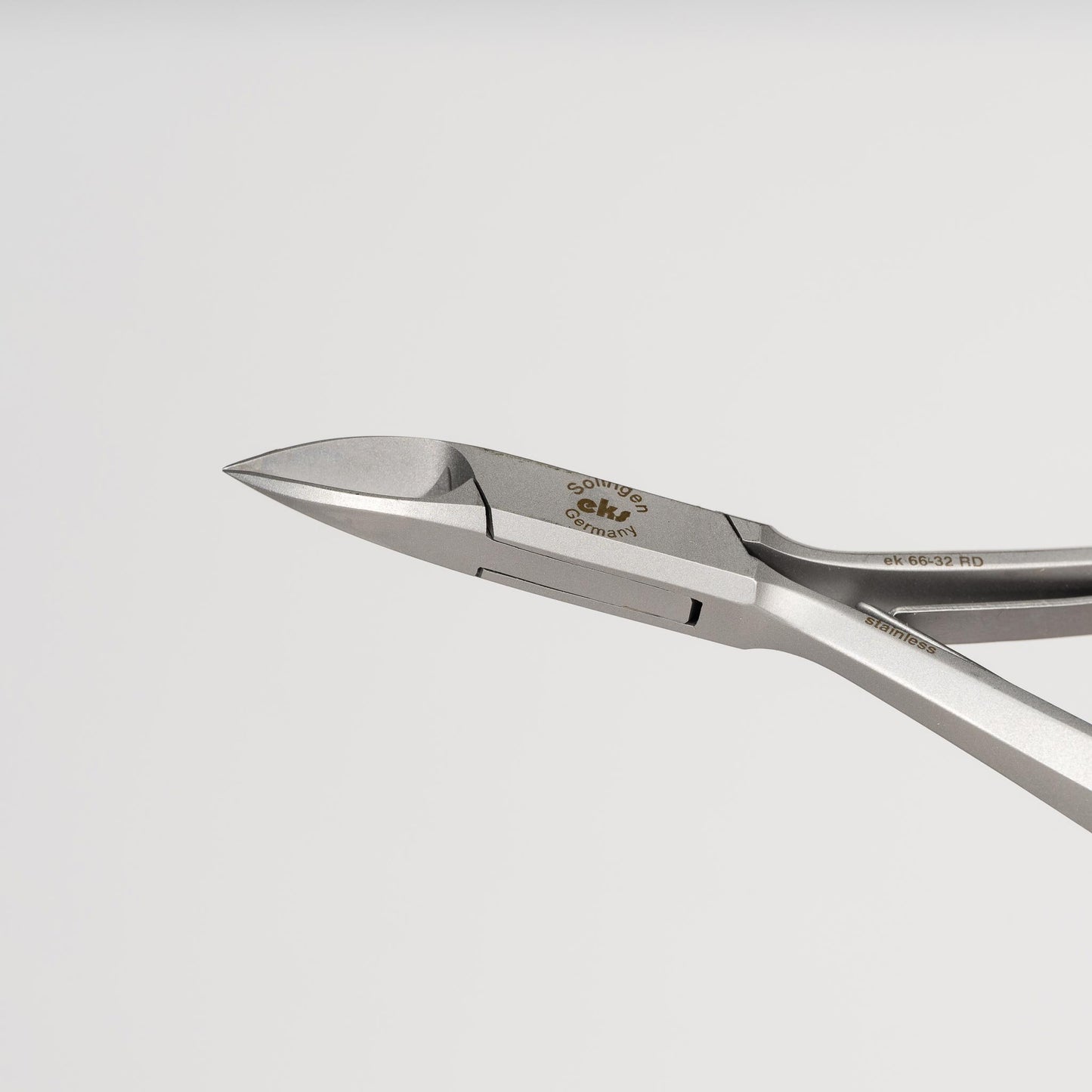 13 cm Podiatry Moderate Nail Nippers (17 mm Straight Cut) 66-32RD Jaw At Angle